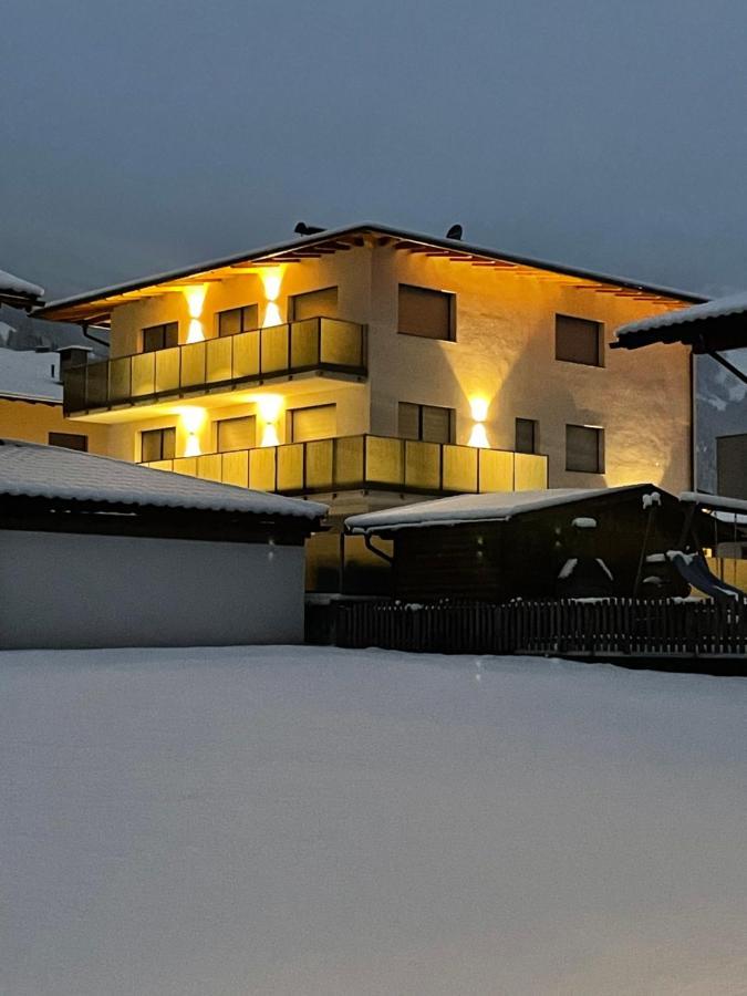 Apart Mountain Uderns Exterior photo